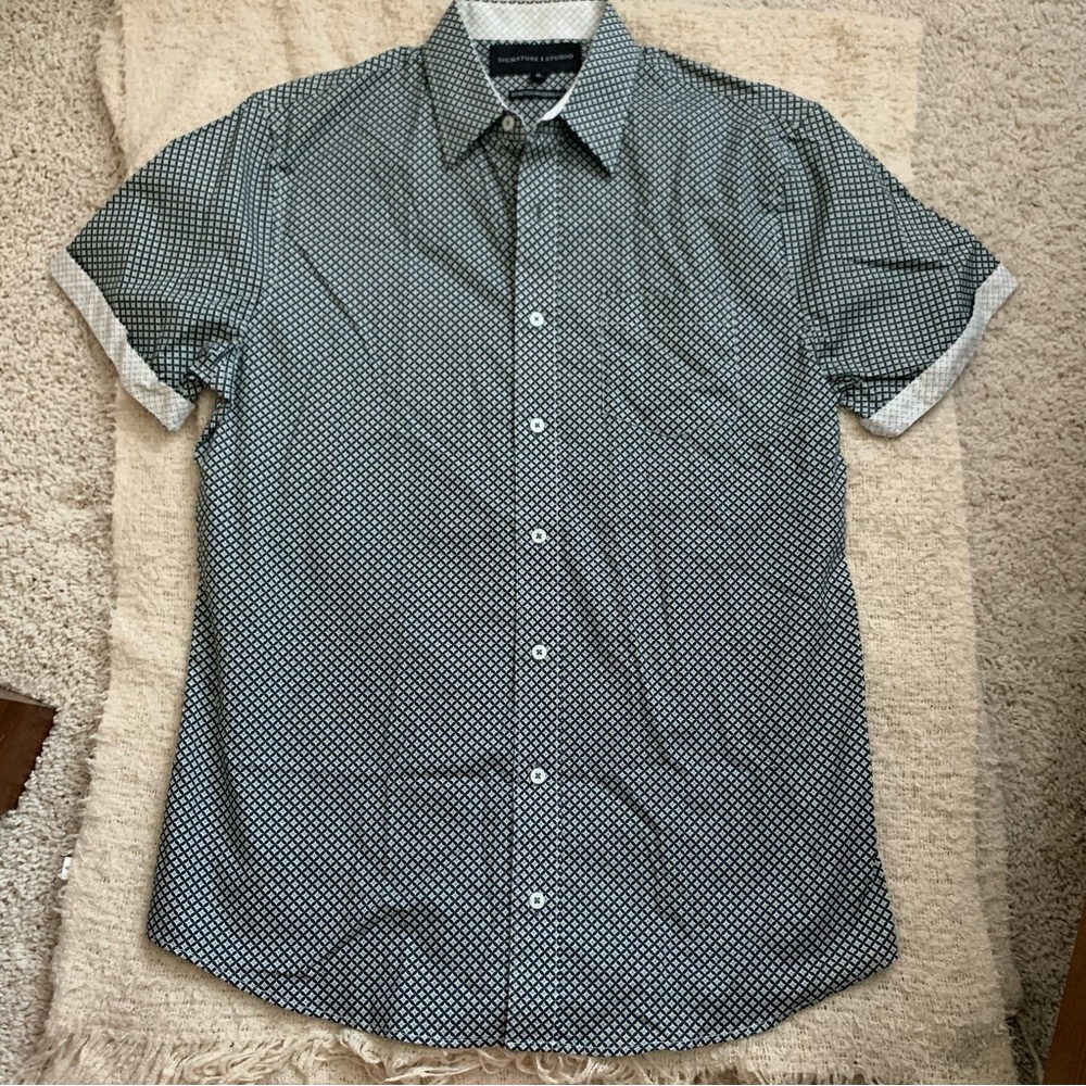 Signature Studio Short sleeve button down shirt